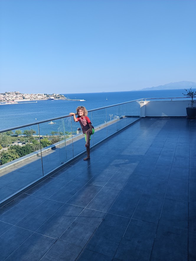 picture of a child on a balcony